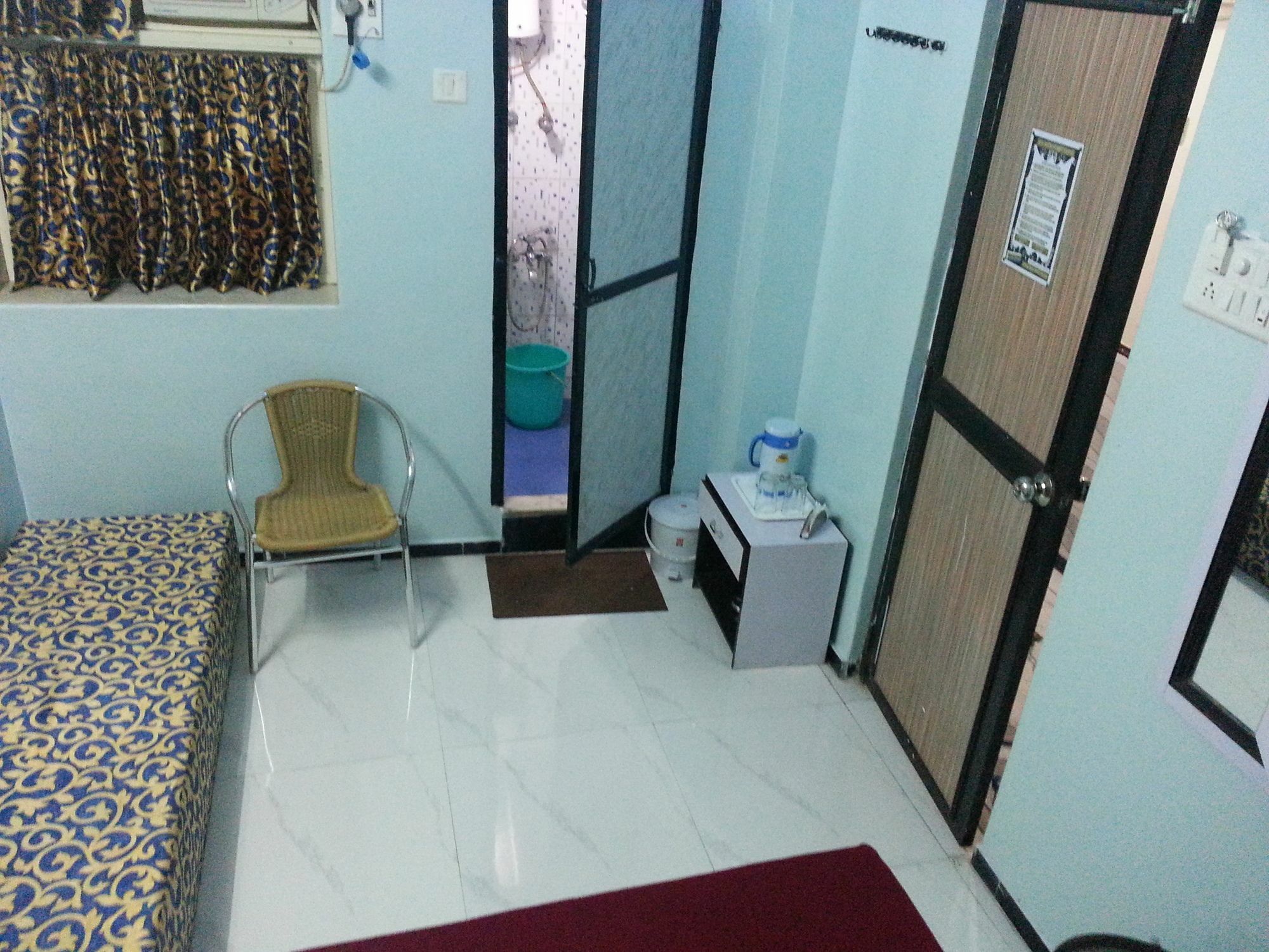 New Metro Guest House Mumbai Exterior photo